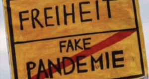 Rapperswil im April 2021 - Die Freiheitstrychler aus der Vogelperspektive